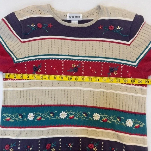 Vintage 90’s Alfred Dunner Floral Embroidered Knit Top Women’s Medium - Picture 8 of 9